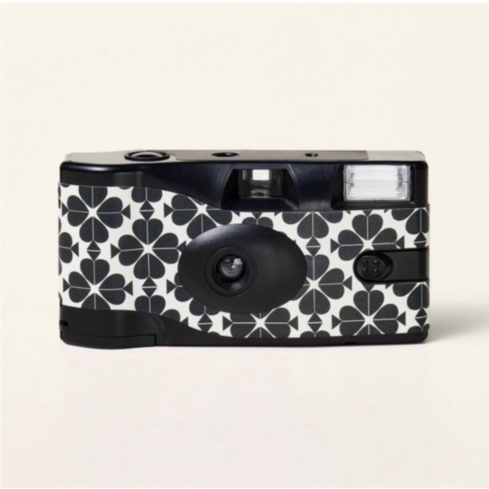 Kate Spade NIB Black/White Floral Camera 📸